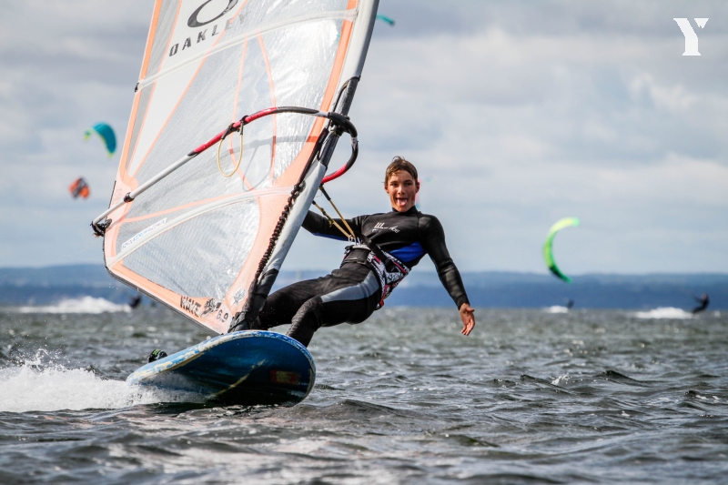 Obóz treningowy + windsurfing (starsi)